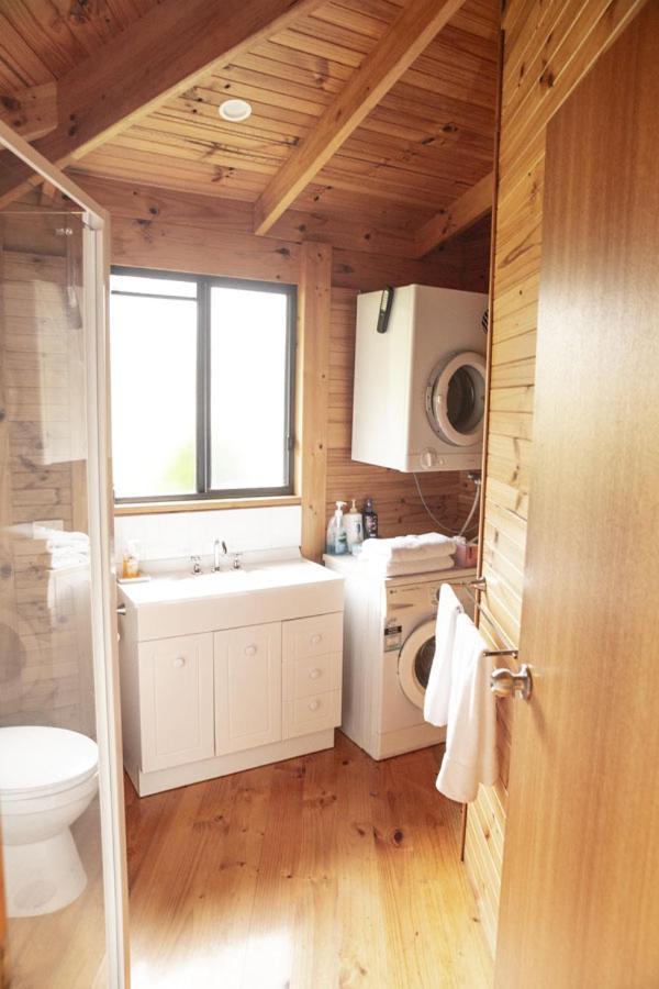 Little Norfolk Bay Events And Chalets Taranna Exterior photo